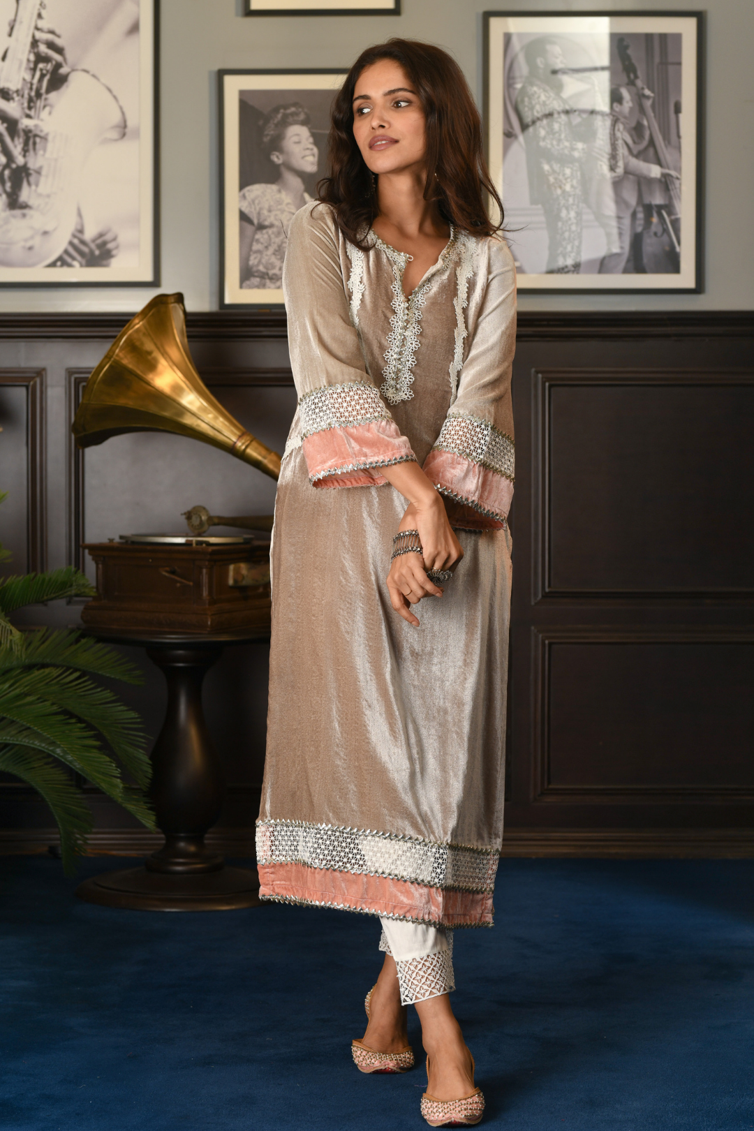 Makhmal Birch Kurta GREY With Fern Pyajama