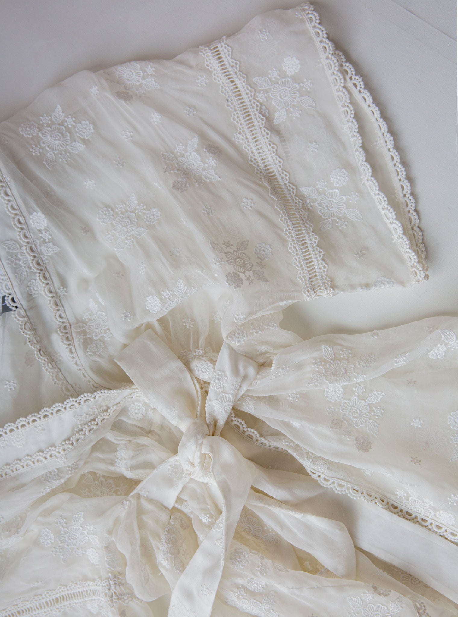 Mulmul Organza Mila White Kimono With Cotton Mila White Pant