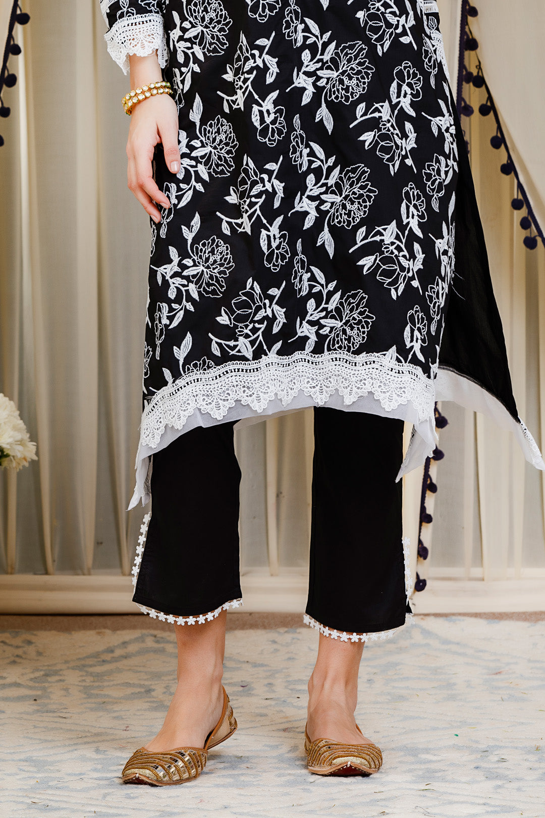 Mulmul Cotton Bianca Kurta  With Slit Pyajama