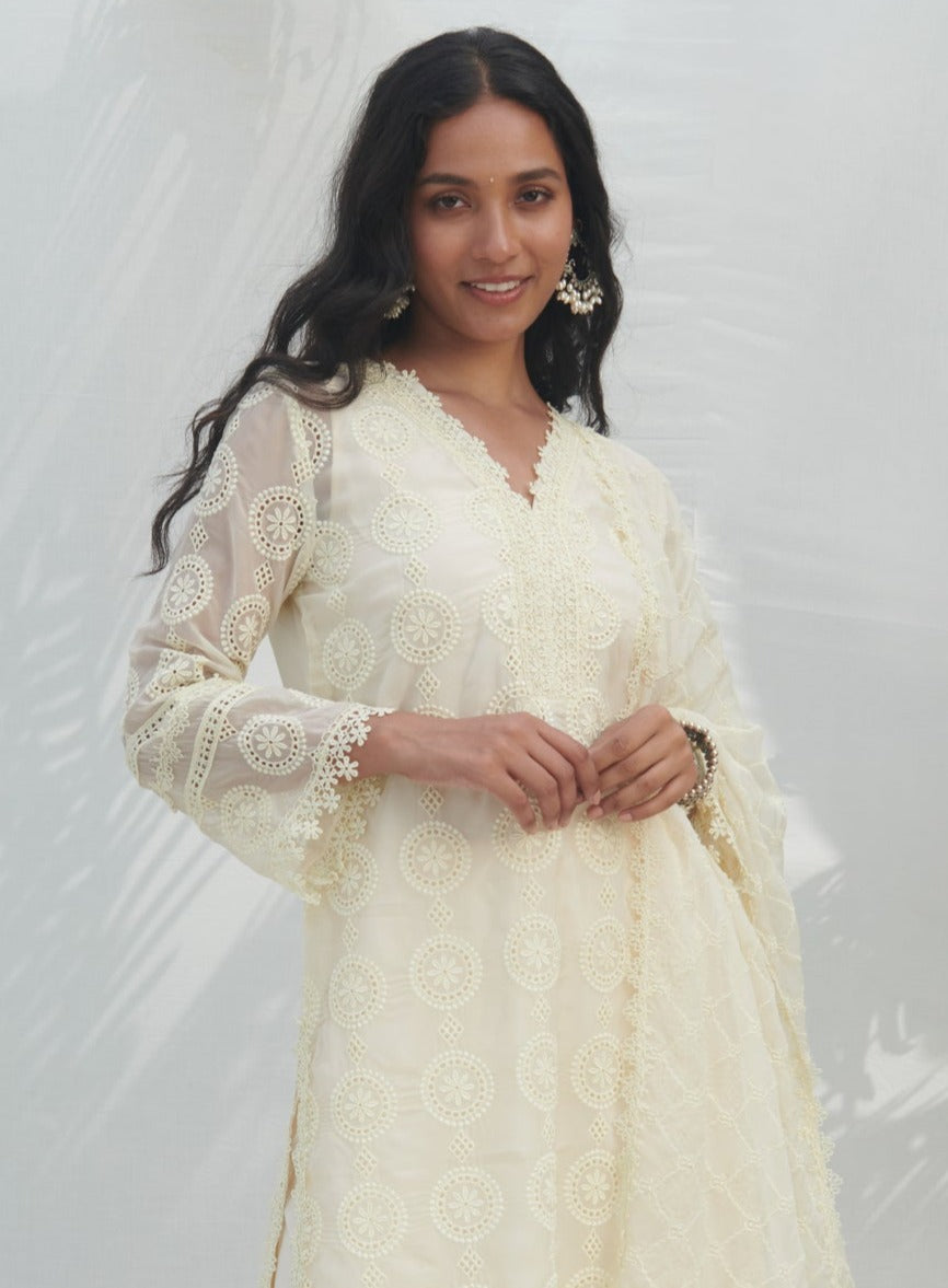 Mulmul Organza Nelli White Kurta With Mulmul Cotton Nelli White Pant