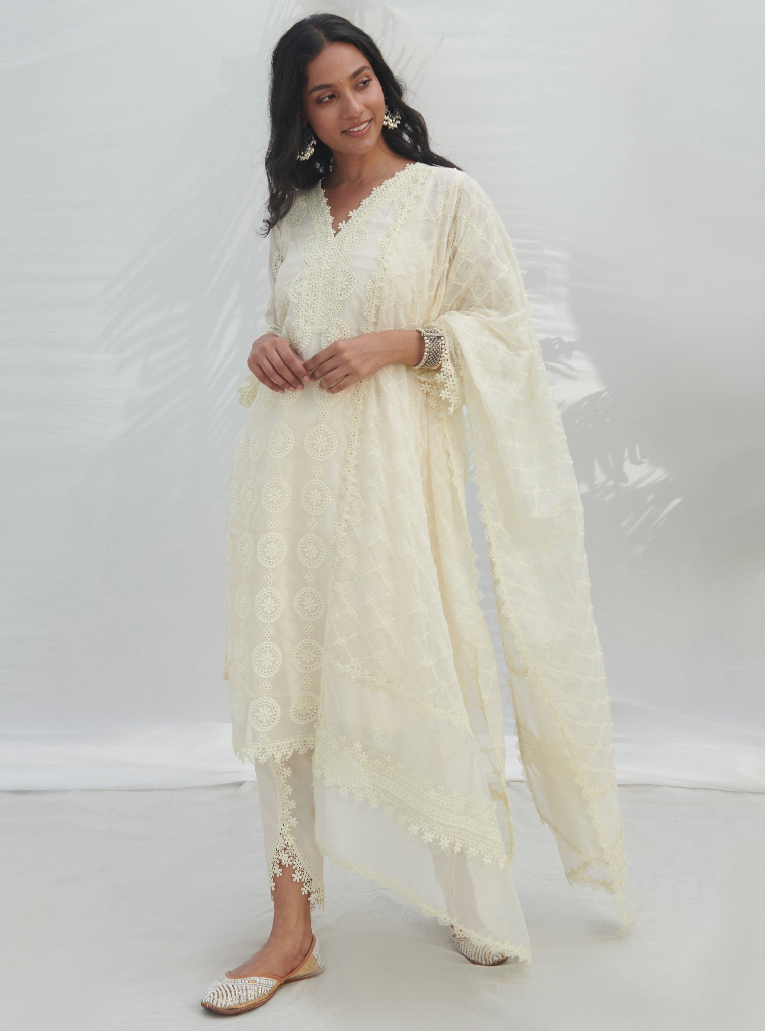 Mulmul Organza Nelli White Kurta With Mulmul Cotton Nelli White Pant