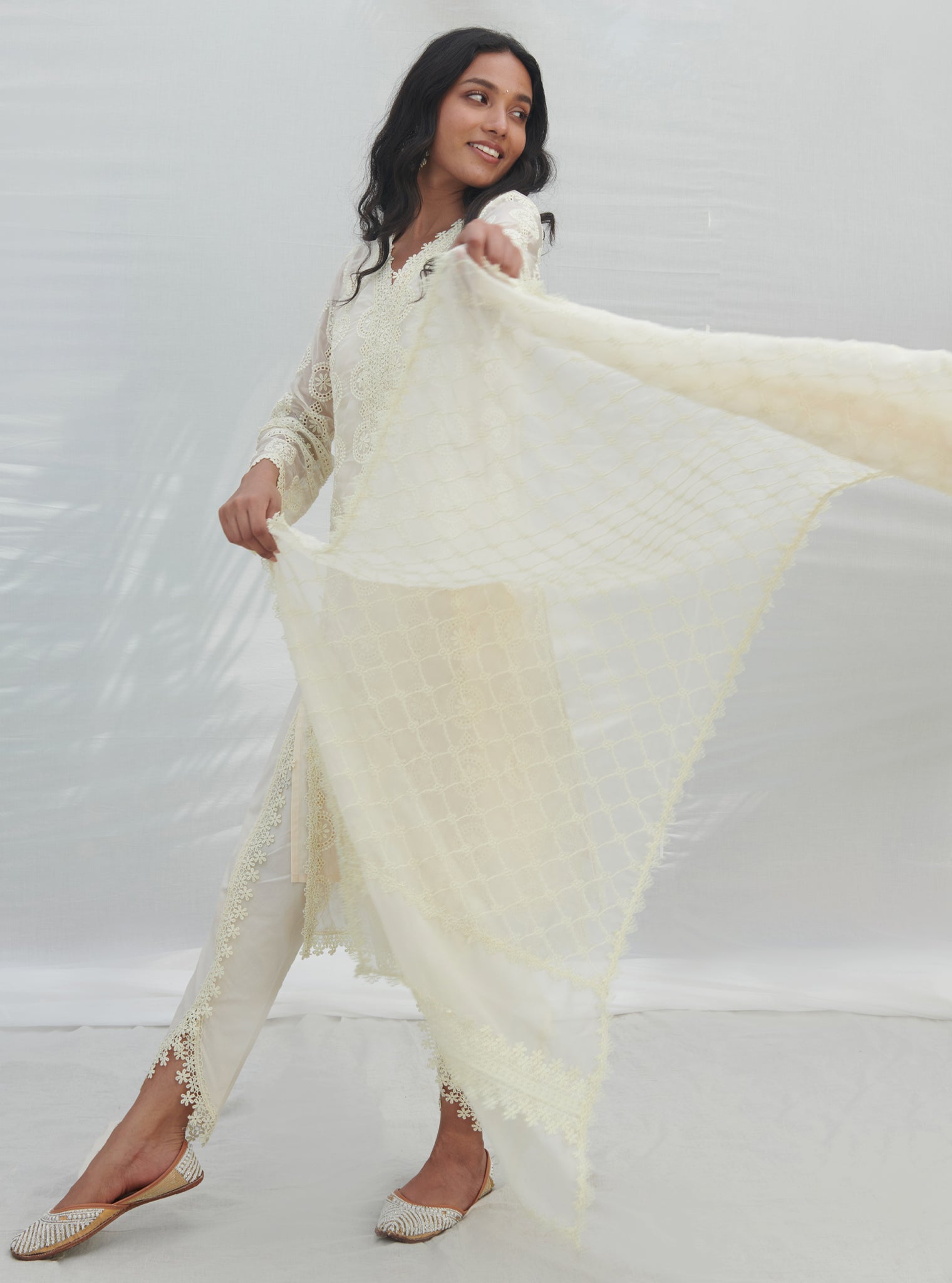 Mulmul Organza Nelli White Kurta With Mulmul Cotton Nelli White Pant