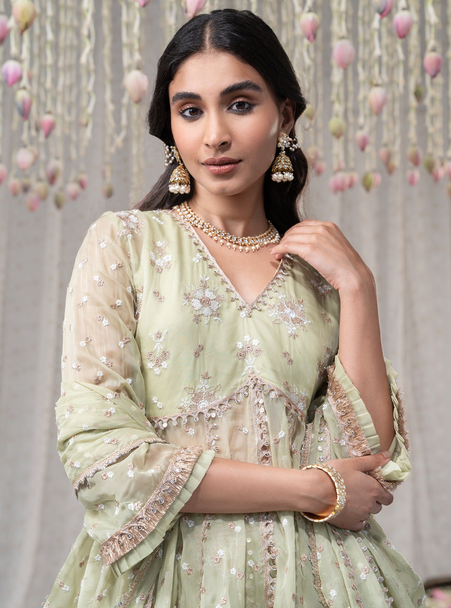 Mulmul Organza Rajnigandha Short Anarkali Green Kurta With Mulmul Organza Rajnigandha Green Lehenga