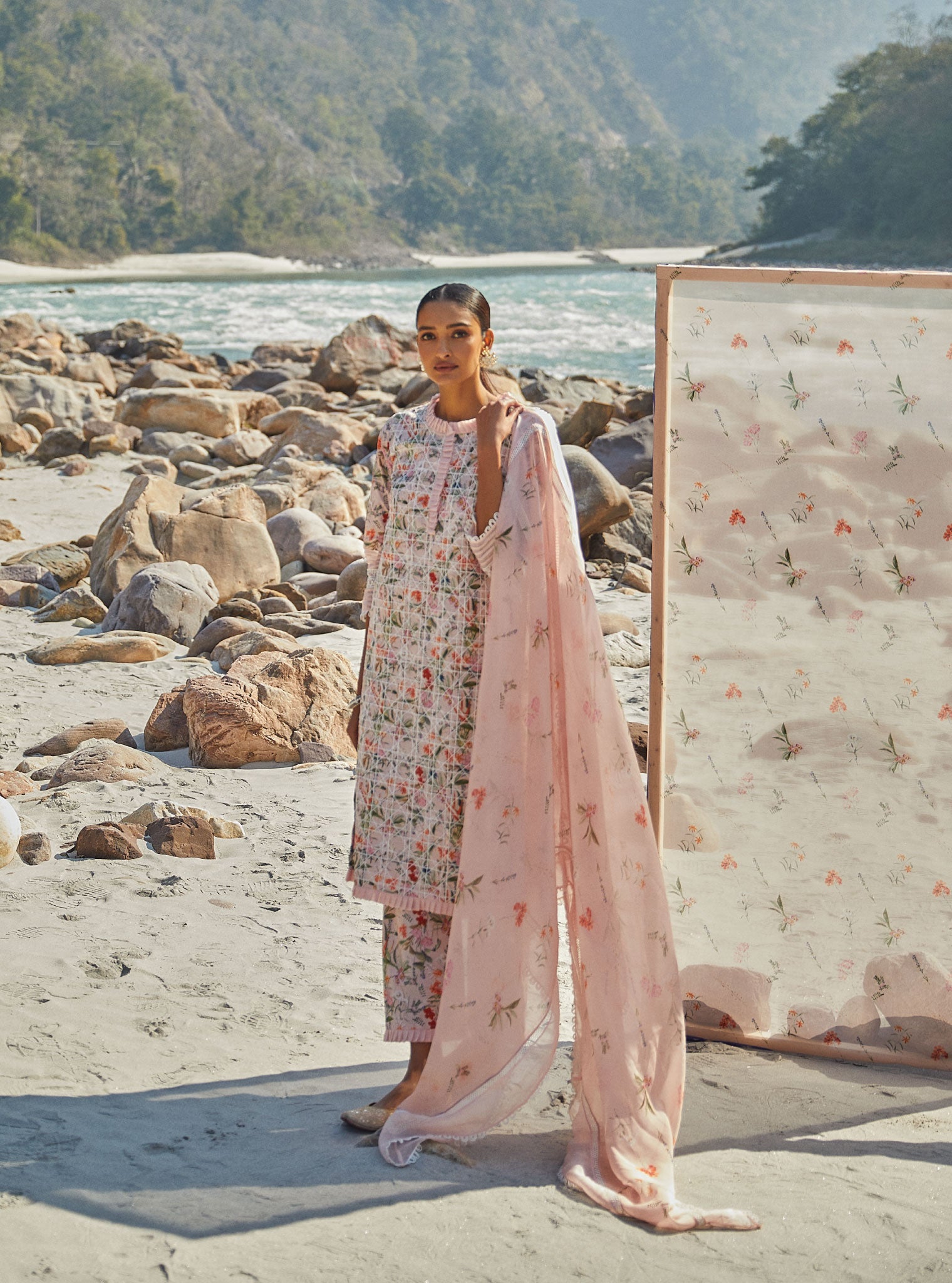 Mulmul Cotton Rafaela Pink Kurta With Rafaela Pink Pant