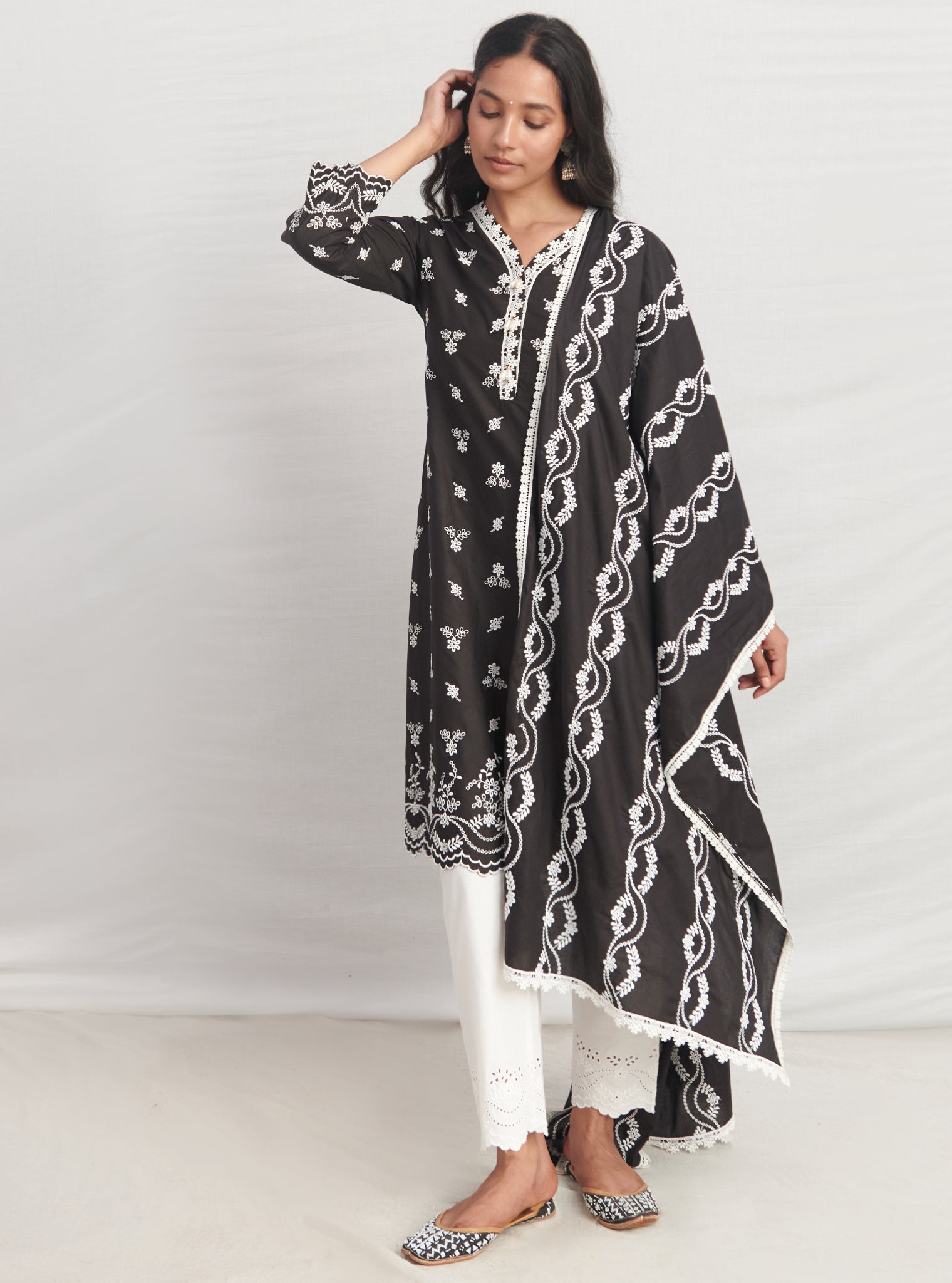 Mulmul Cotton Anashi Black Dupatta