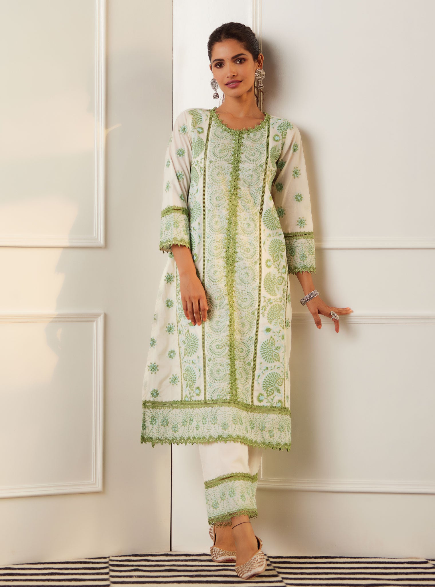 Mulmul Cotton Soleil White Kurta With Soleil White Pant