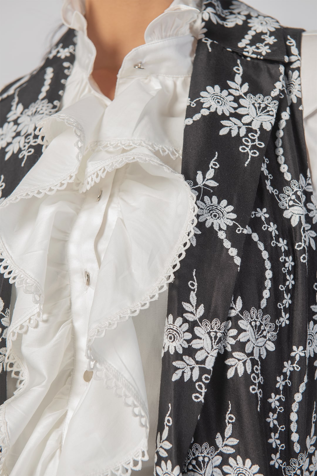 Mulmul Wool Tiare Black Jacket