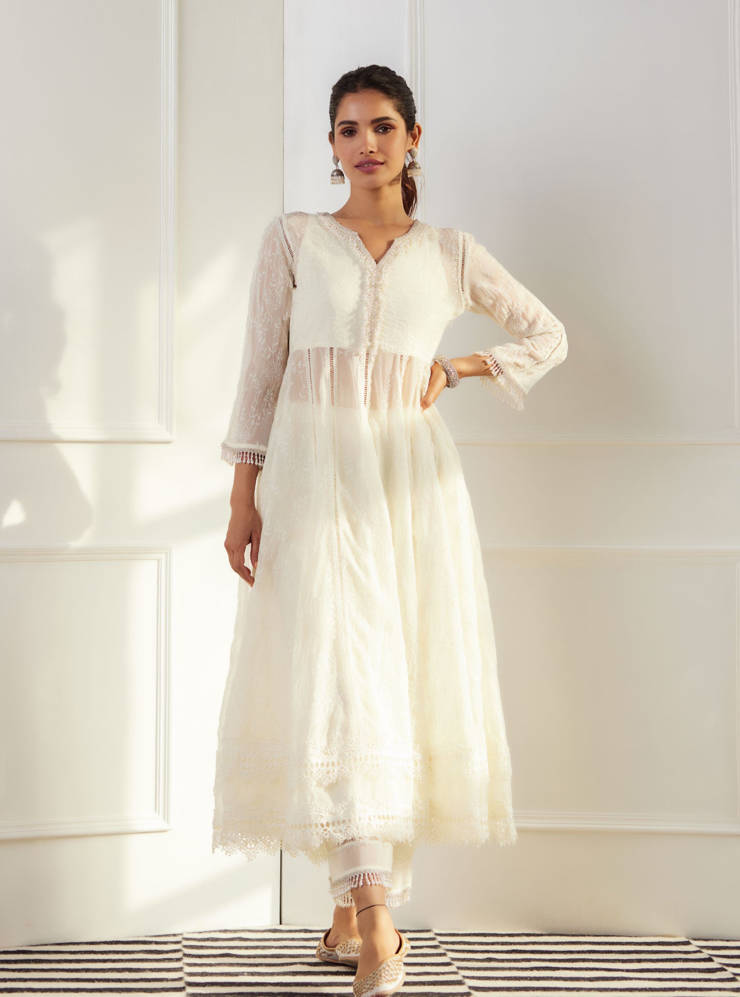 Mulmul Organza Twyla Off White Kurta With Mulmul Cotton Twyla Off White Pant