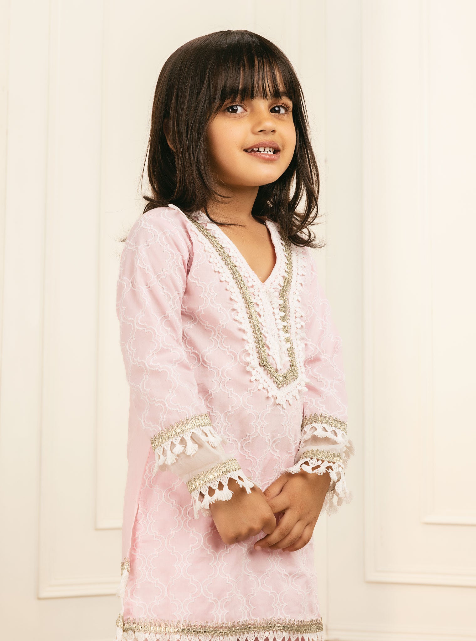 Mulmul Cotton Elara Pink Kurta With Elara Pink Garara