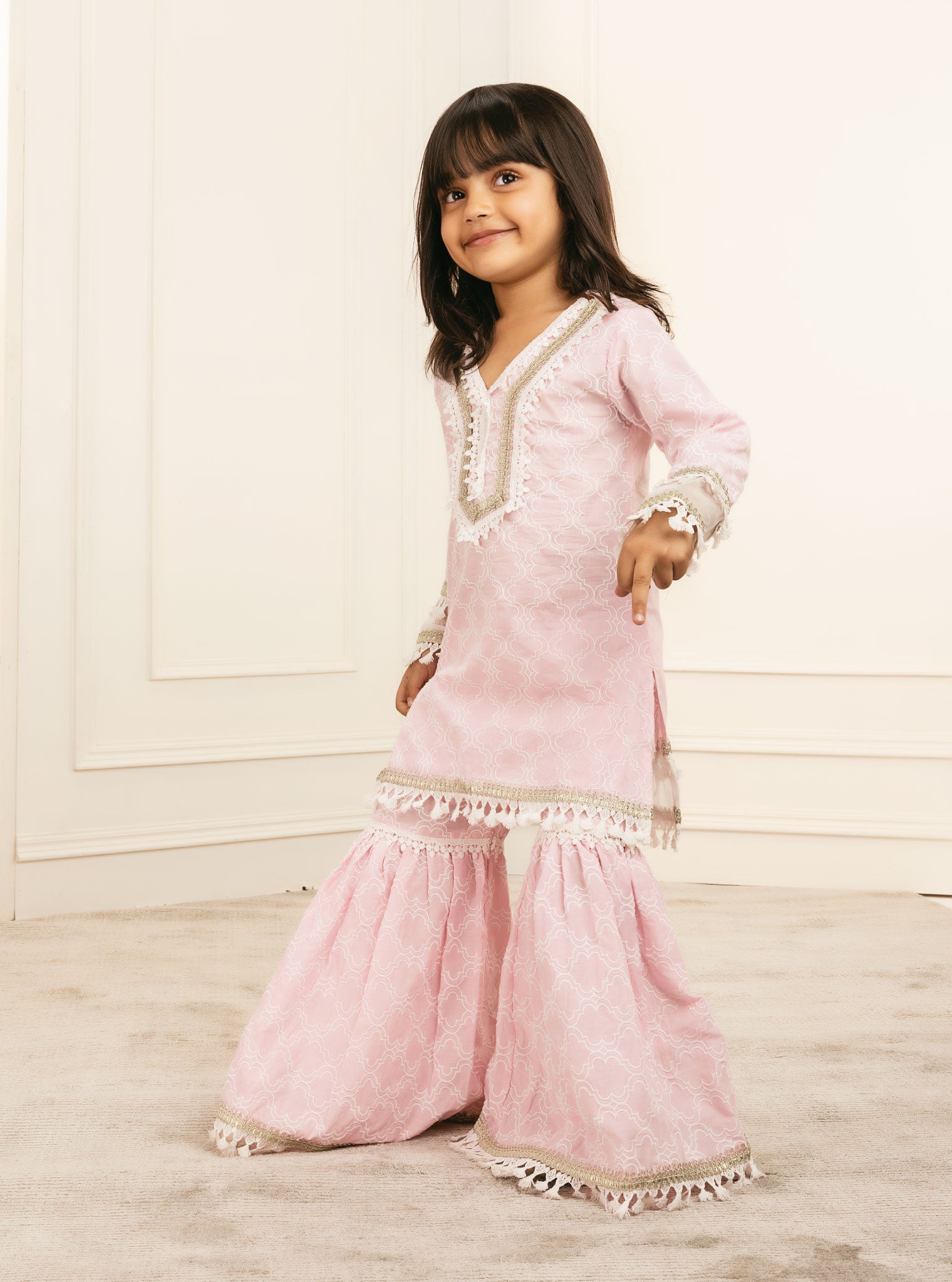 Mulmul Cotton Elara Pink Kurta With Elara Pink Garara