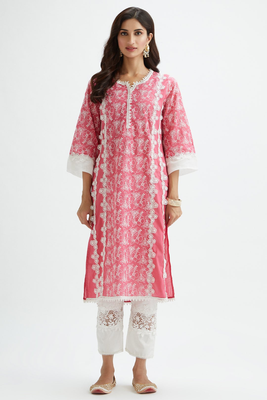 Mulmul Cotton Vireo Pink Kurta With Broad Lace Insert White Pyajama