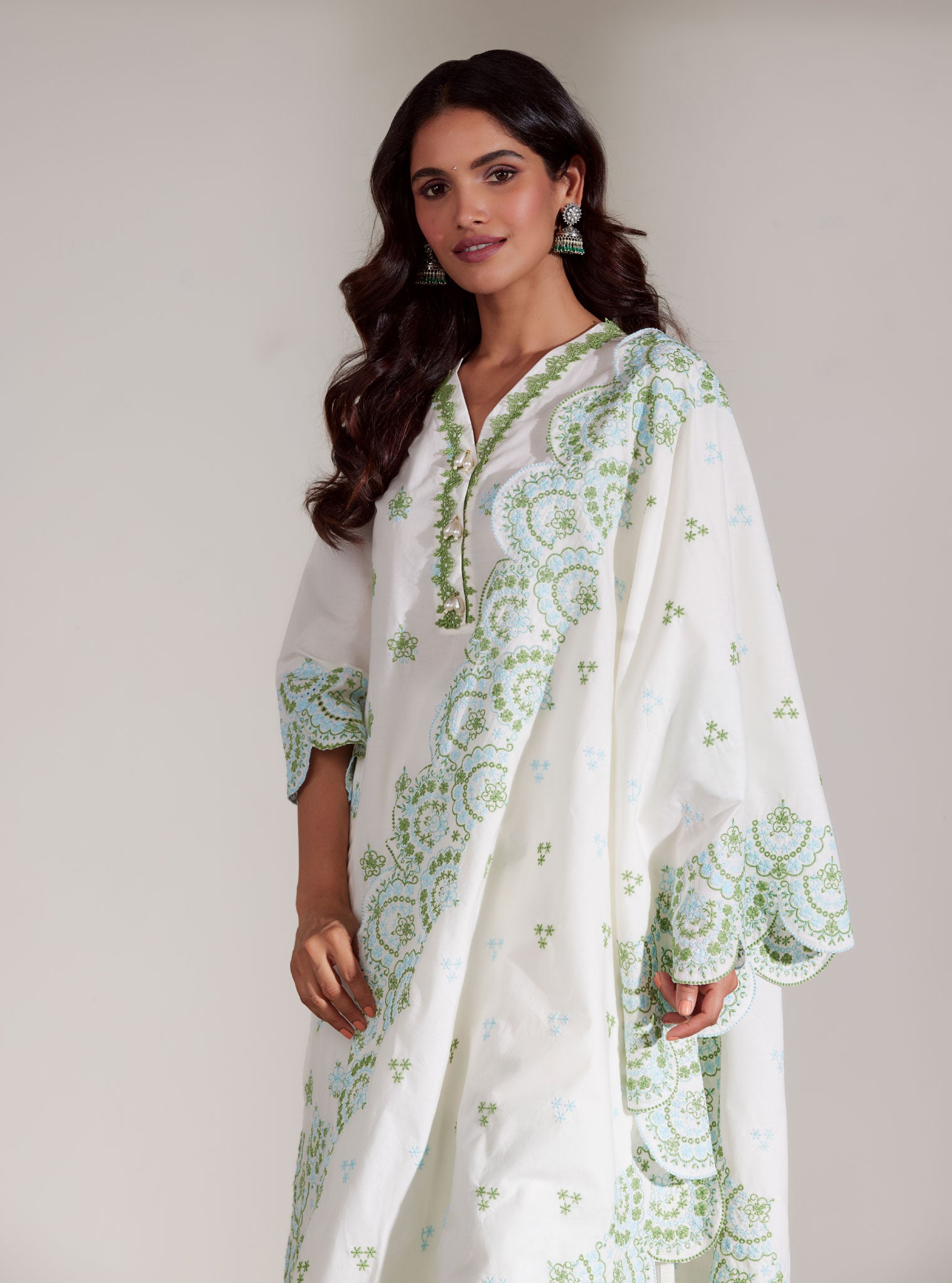 Mulmul Cotton Aviana White Kurta With Aviana White Pant