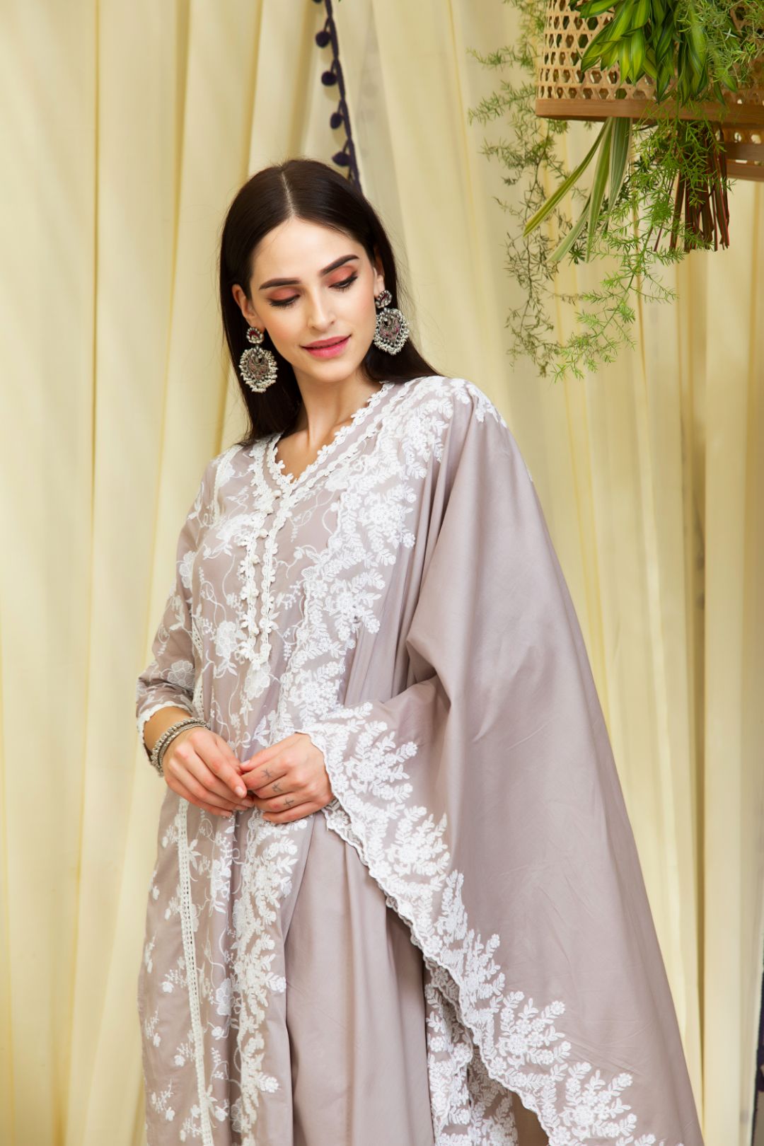 Mulmul Supima Cotton Emb. Border Dupatta