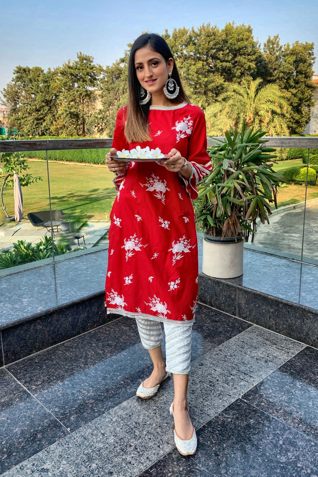 Mulmul Cotton Mabbina Kurta With Gota Daigonal Pyajama