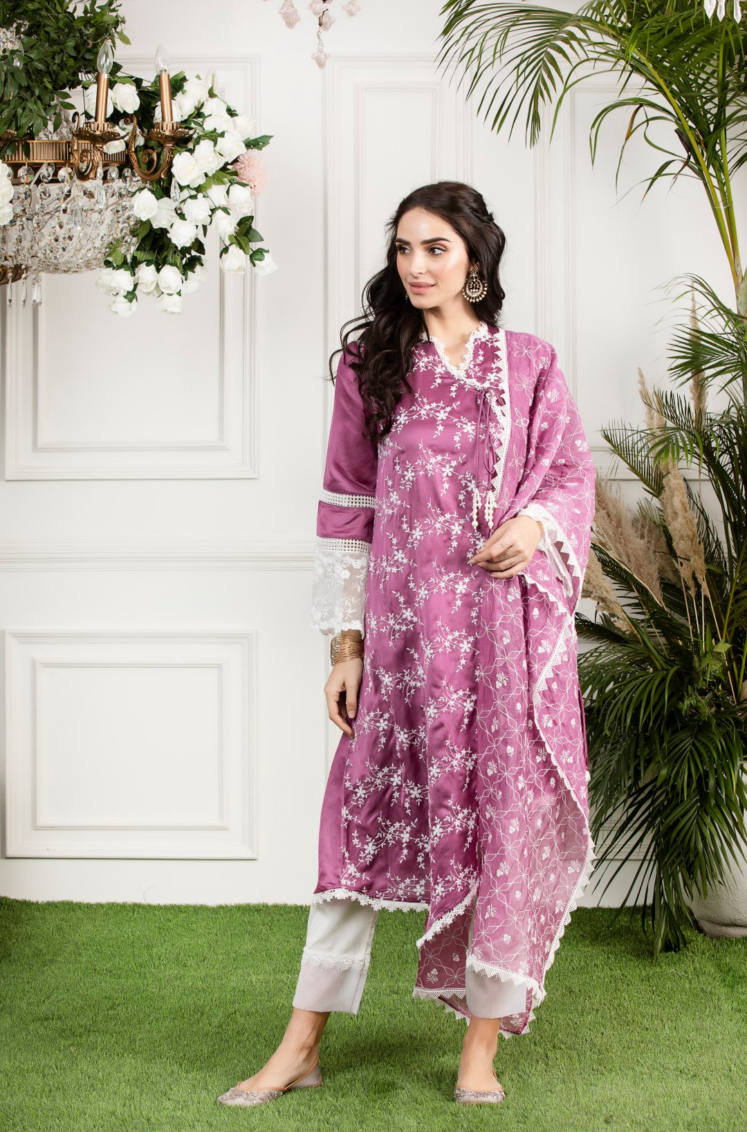 Mulmul Dandelion Kurta with Slim Organza Pyajamas