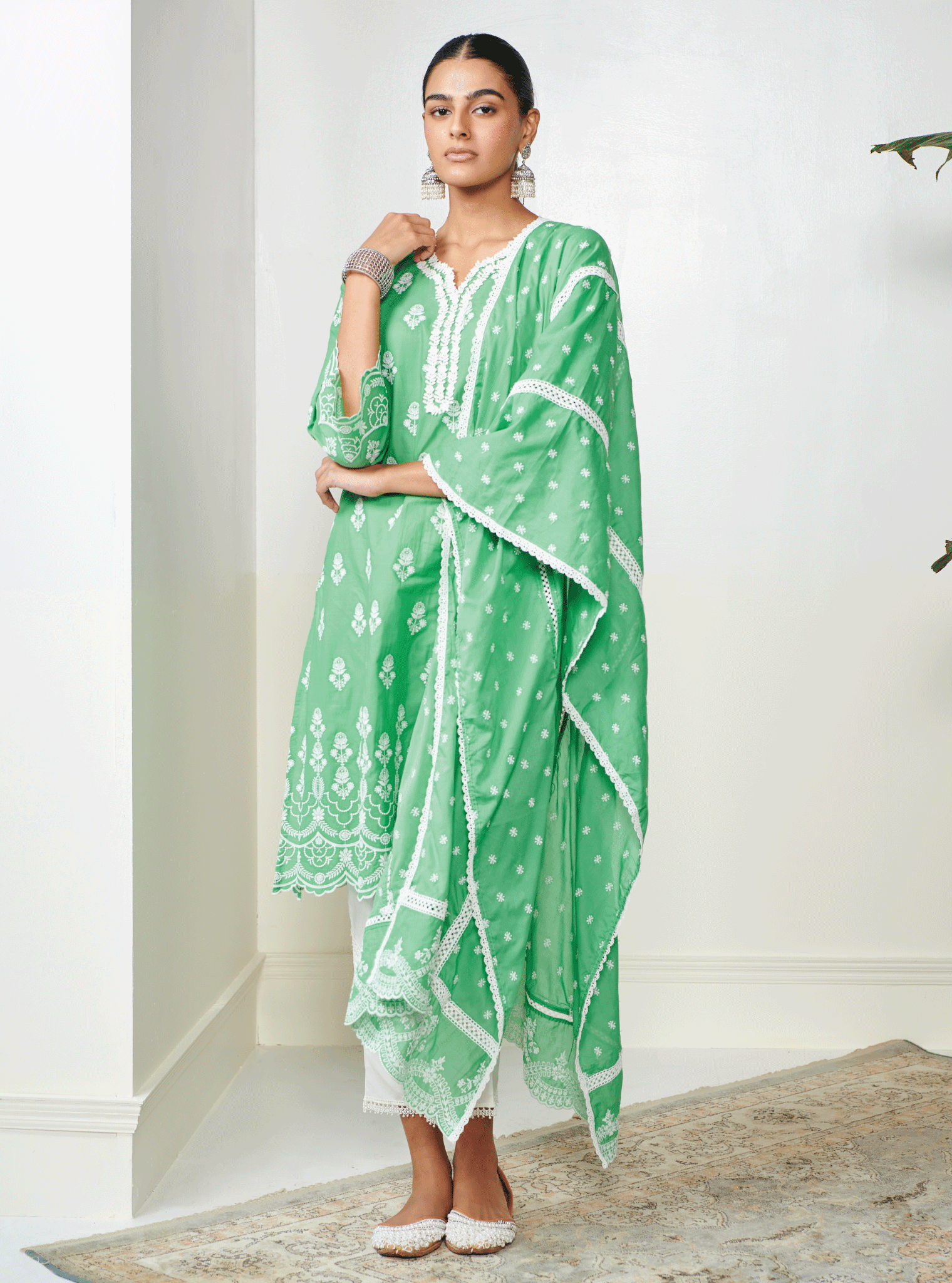 Mulmul Cotton Keily Green Kurta With Mulmul Cotton Diagonal Pintuck White Pant