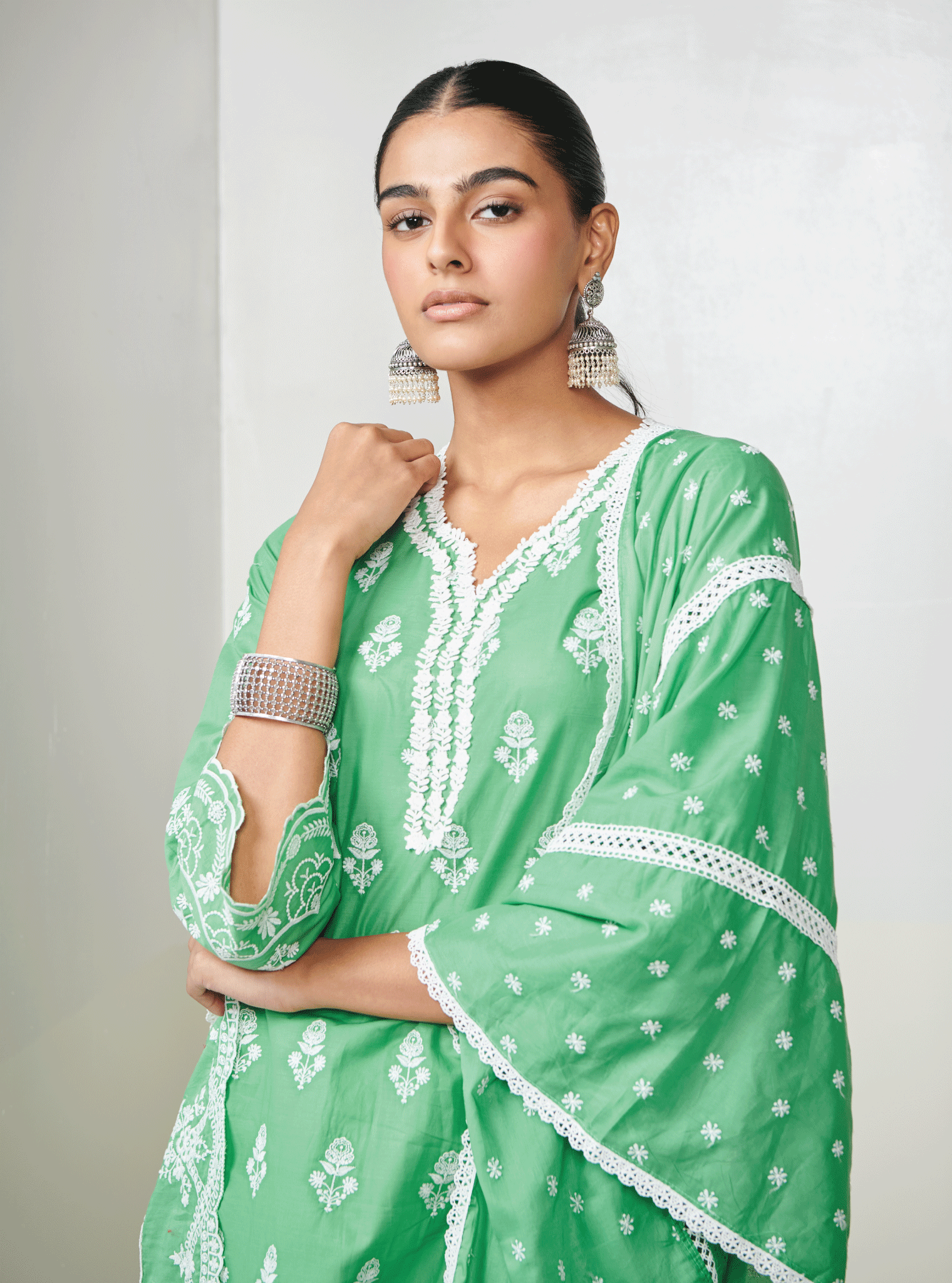 Mulmul Cotton Keily Green Kurta With Mulmul Cotton Diagonal Pintuck White Pant