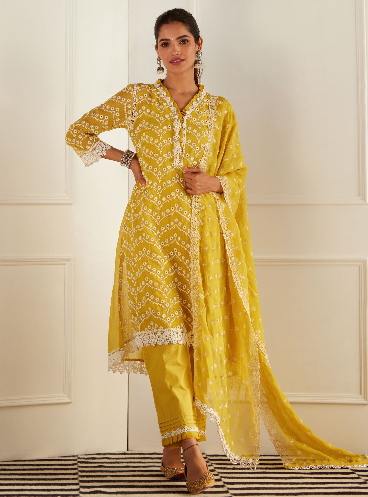 Mulmul Organza Pharis Yellow Kurta With Cotton Pharis Yellow Pant