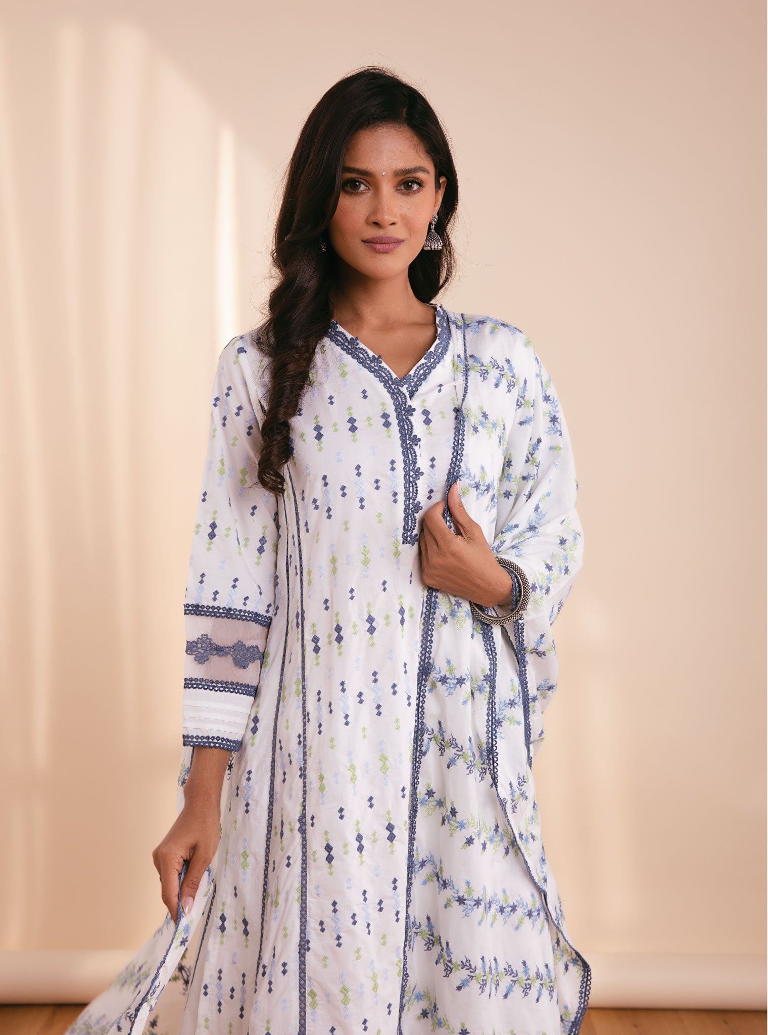 Mulmul Cotton Valencia White Kurta With Layla White Pant